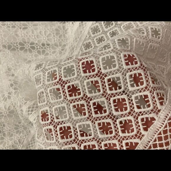 Ted Baker lace top, size 3(L) - Picture 3 of 9